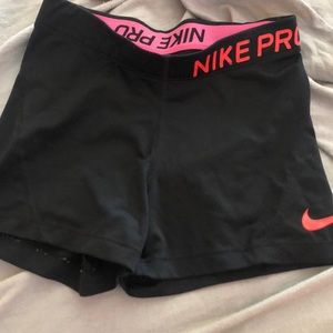women’s nike pros